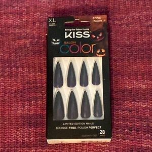 Kiss glossy black stiletto XL press on nails